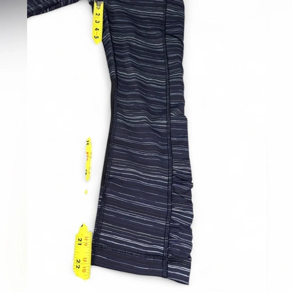 Lululemon Pace Rival Crop Leggings – Cyber Stripe Naval Blue Size 6